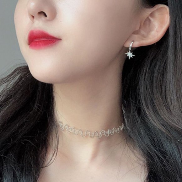 Last one Moon Star Huggie Earrings - Picture 8 of 8